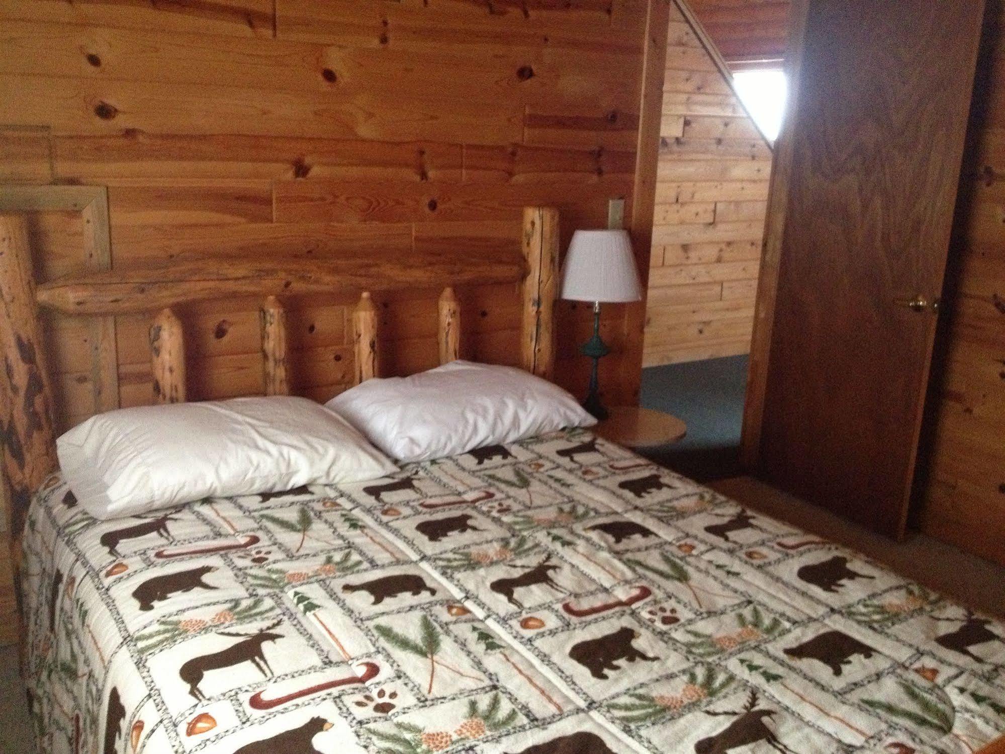 Drift Lodge Moose Bay Cabins ไอส์แลนด์พาร์ก ภายนอก รูปภาพ